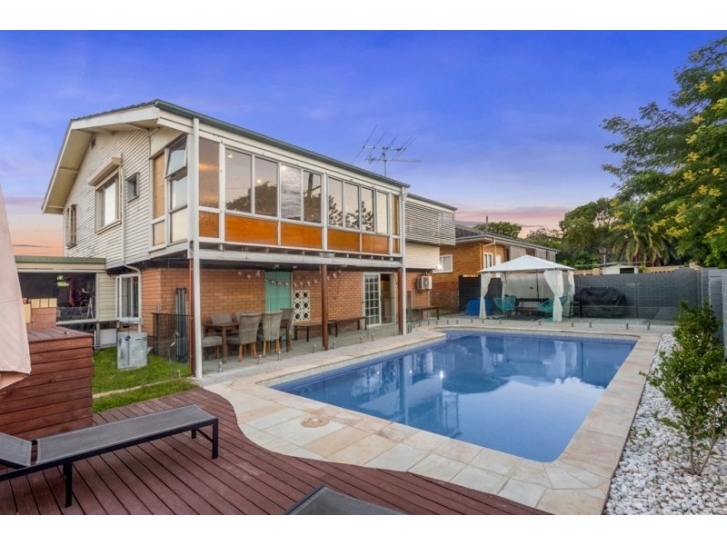 32 Achilles Street, Kedron QLD 4031