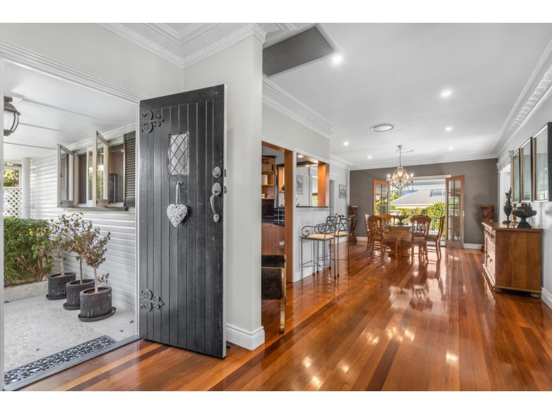 8 Rilatt Street, Wavell Heights QLD 4012