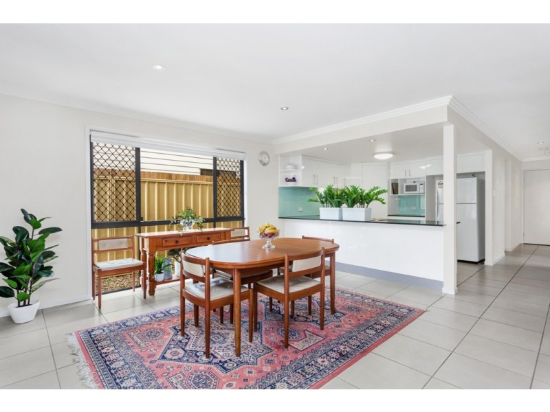 6 Watcombe Street, Wavell Heights QLD 4012