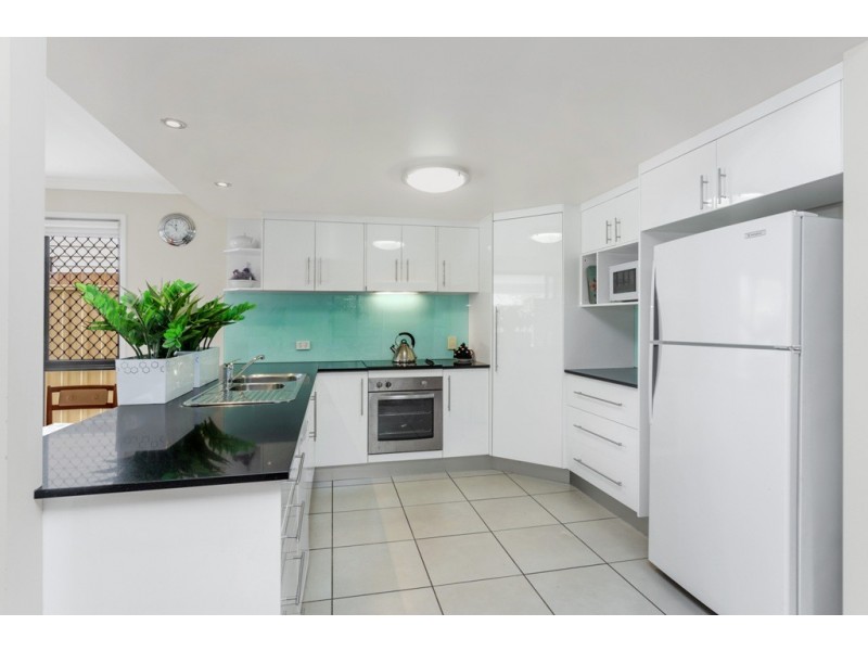 6 Watcombe Street, Wavell Heights QLD 4012