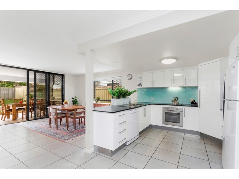 6 Watcombe Street, Wavell Heights QLD 4012