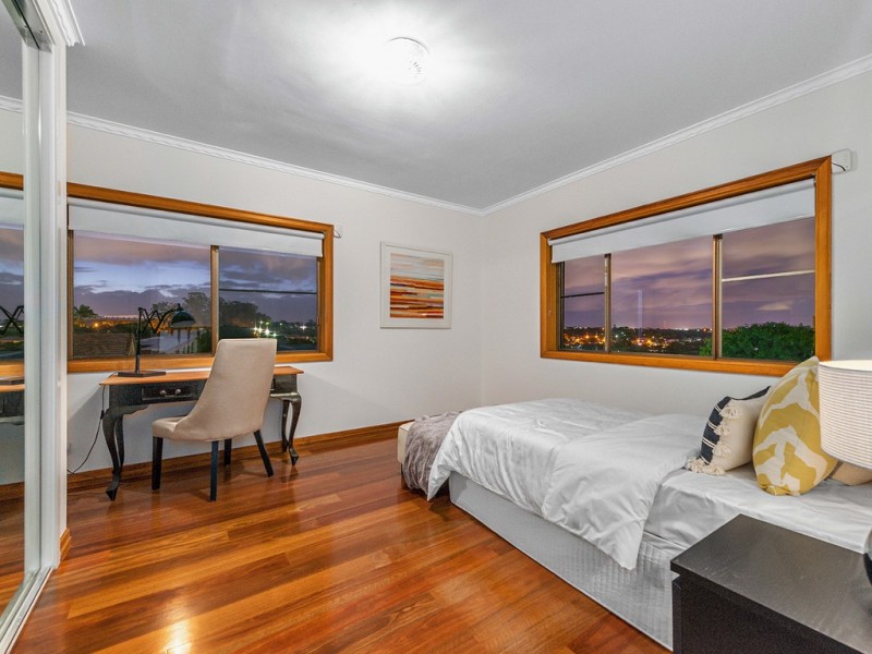 1 Aloe Street, Wavell Heights QLD 4012