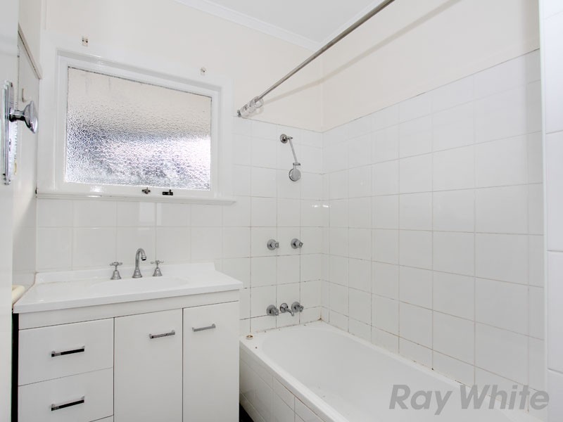 62 Tenth Avenue, Kedron QLD 4031