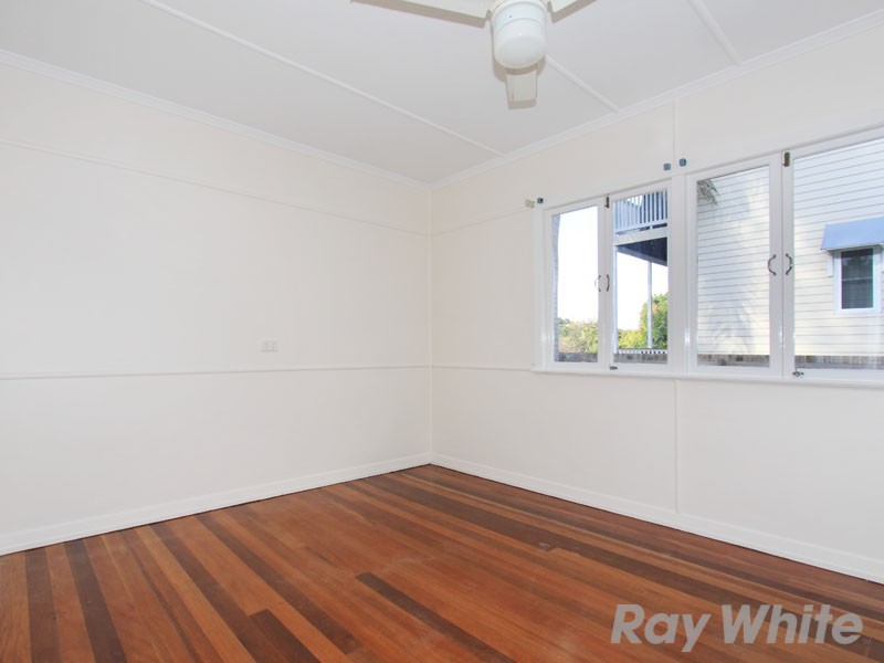 62 Tenth Avenue, Kedron QLD 4031