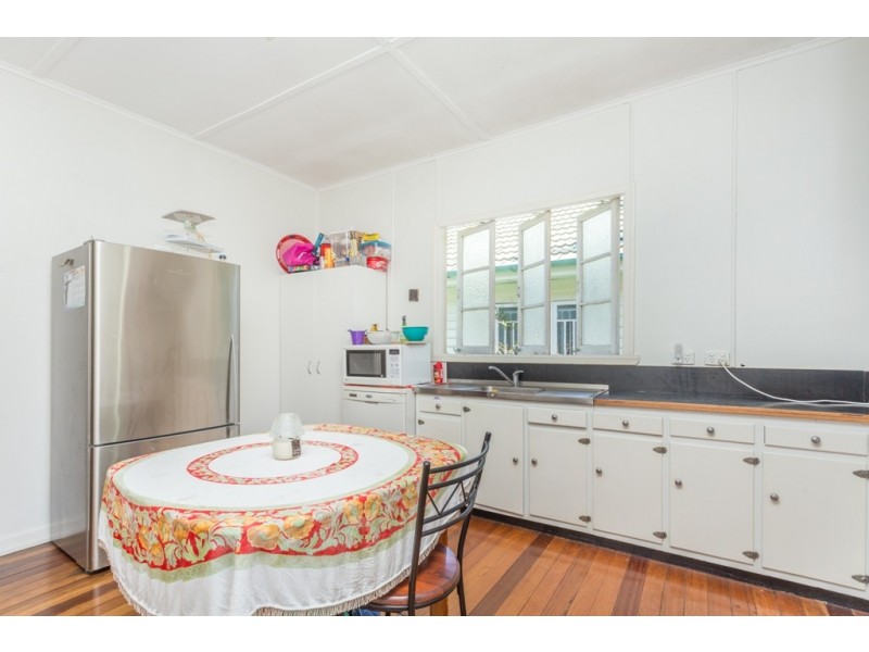 46 Seventh Avenue, Kedron QLD 4031