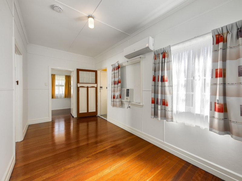 14 Thirteenth Avenue, Kedron QLD 4031