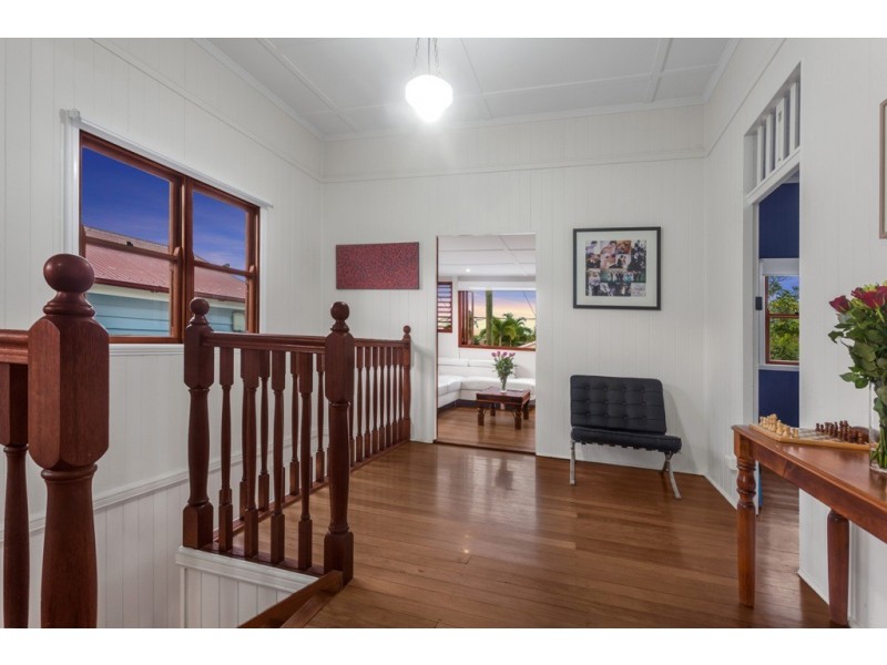 17 Eleventh Avenue, Kedron QLD 4031