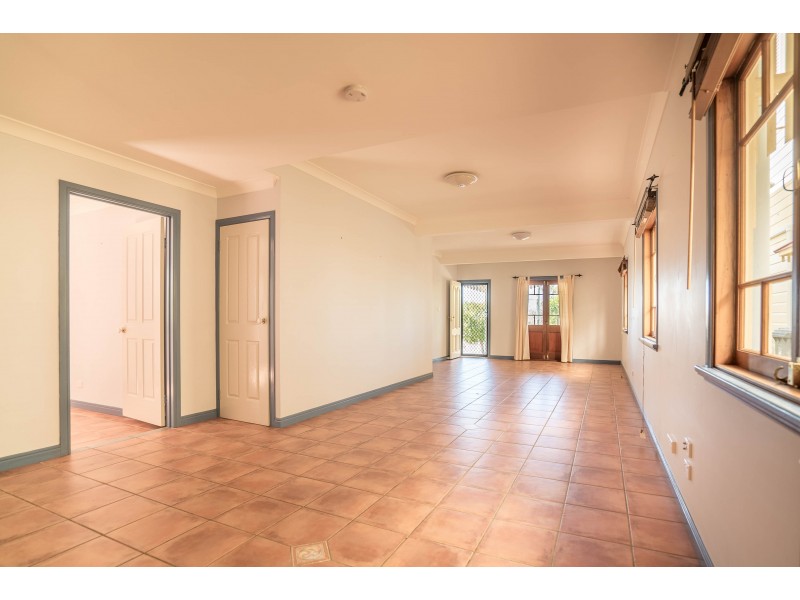 39 Beaconsfield Terrace, Gordon Park QLD 4031