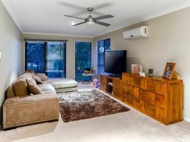 6 Watcombe Street, Wavell Heights QLD 4012