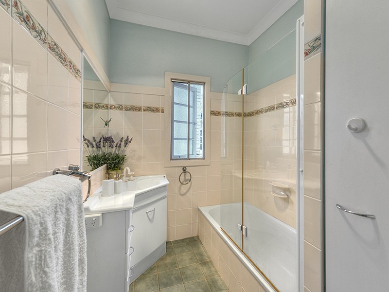 46 Crawford Avenue, Stafford QLD 4053