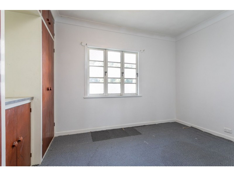 39 Burrowa Street, Stafford QLD 4053