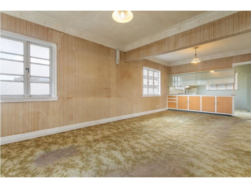 39 Burrowa Street, Stafford QLD 4053