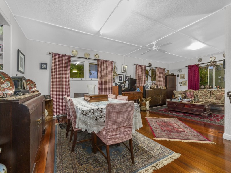 14 Caloola Street, Stafford QLD 4053