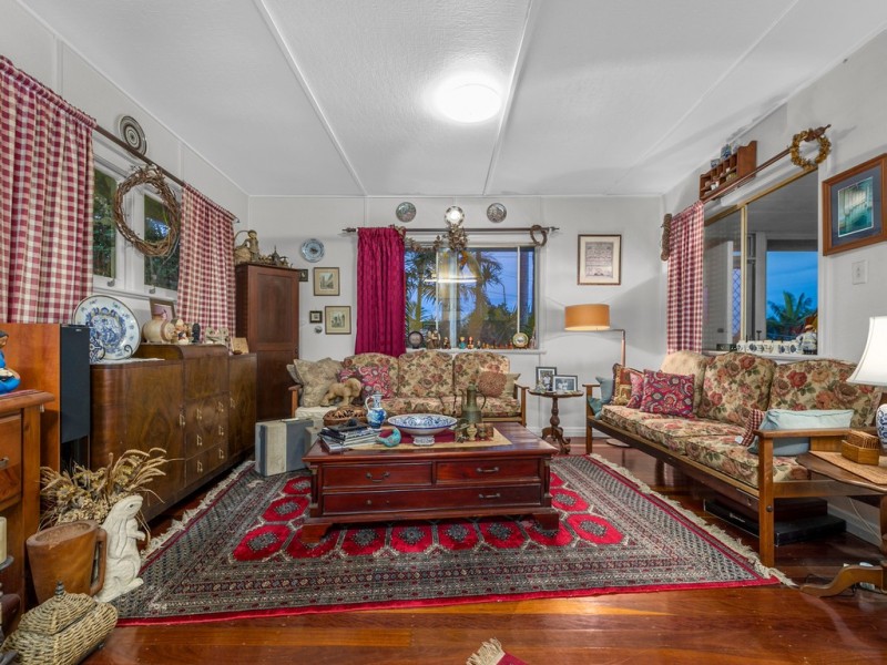 14 Caloola Street, Stafford QLD 4053