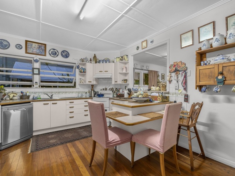 14 Caloola Street, Stafford QLD 4053