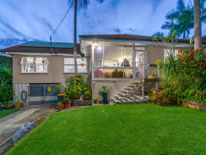 14 Caloola Street, Stafford QLD 4053