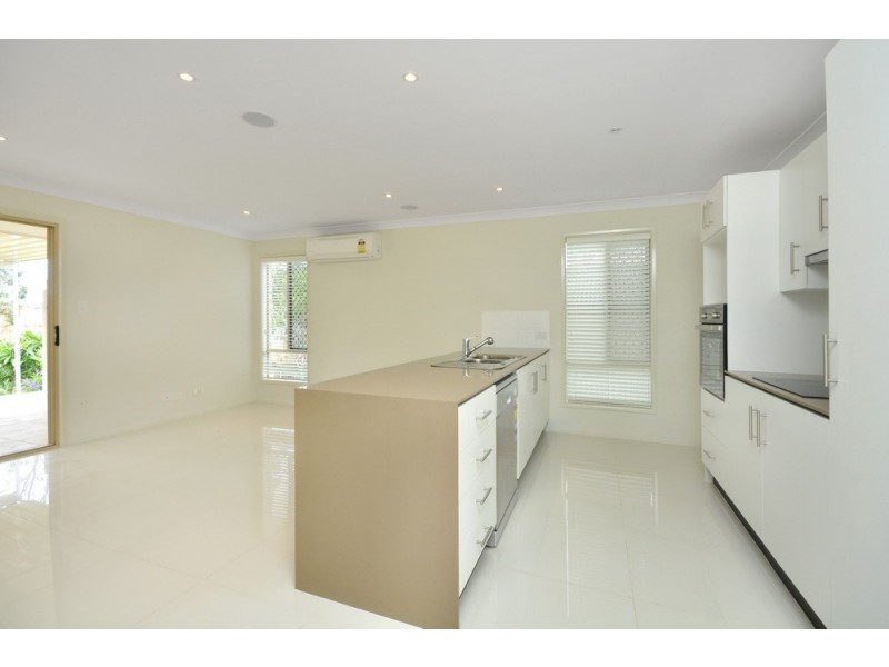 19 Main Avenue, Wavell Heights QLD 4012