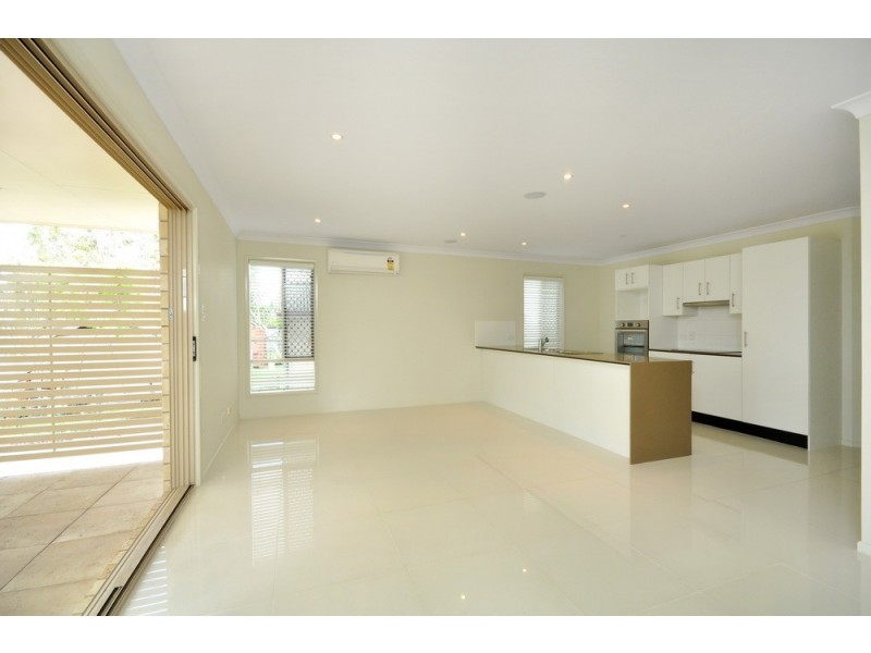 19 Main Avenue, Wavell Heights QLD 4012