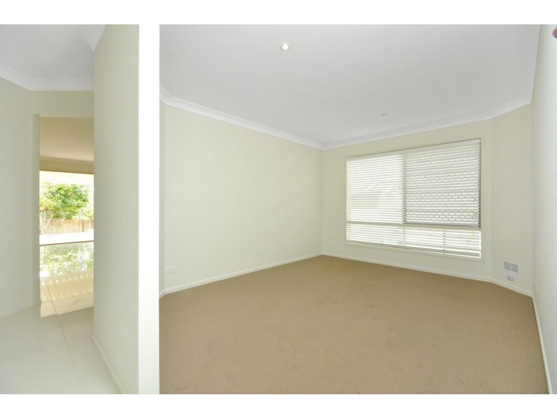 19 Main Avenue, Wavell Heights QLD 4012