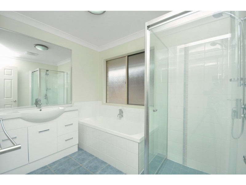 19 Main Avenue, Wavell Heights QLD 4012