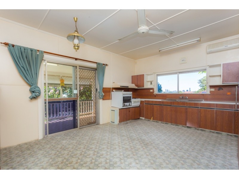 15 Caloola Street, Stafford QLD 4053