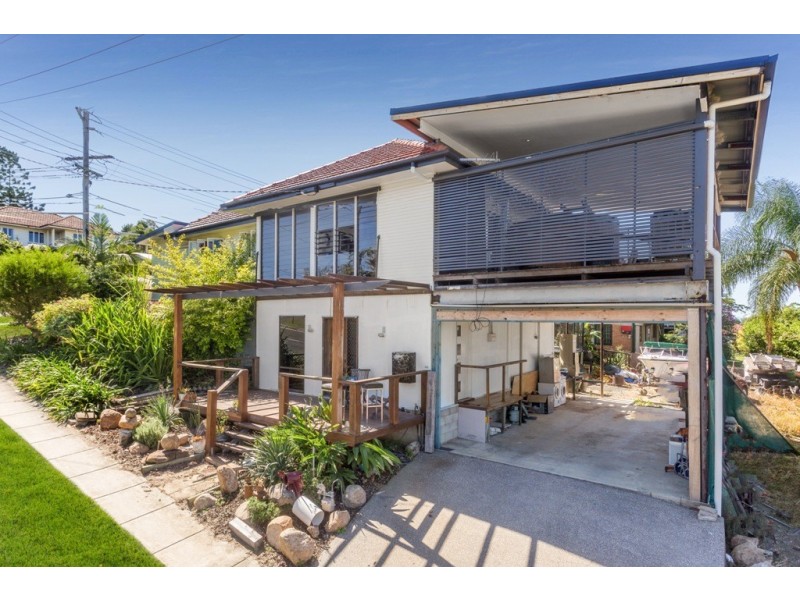 10 Wilgarning Street, Stafford Heights QLD 4053