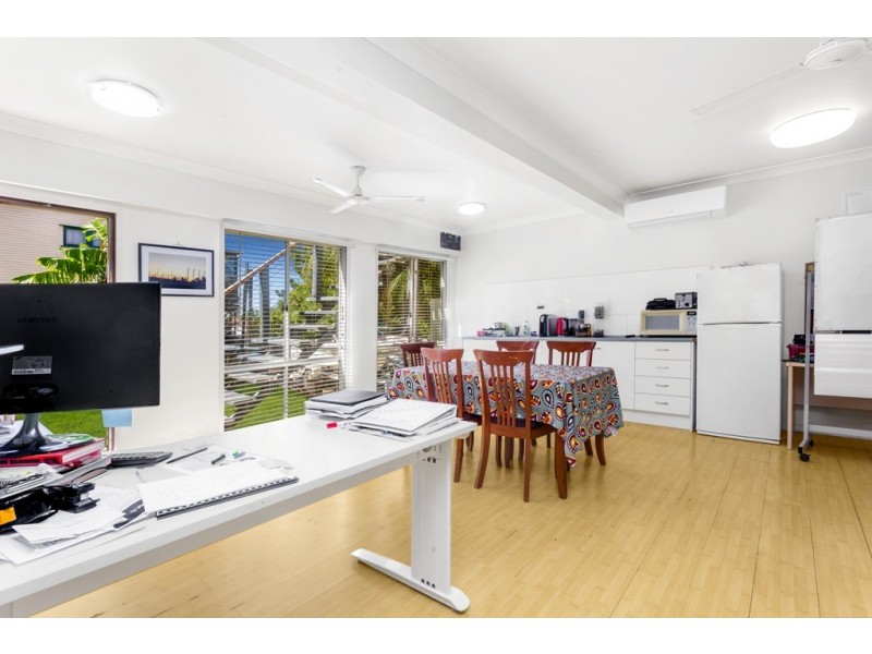 10 Wilgarning Street, Stafford Heights QLD 4053