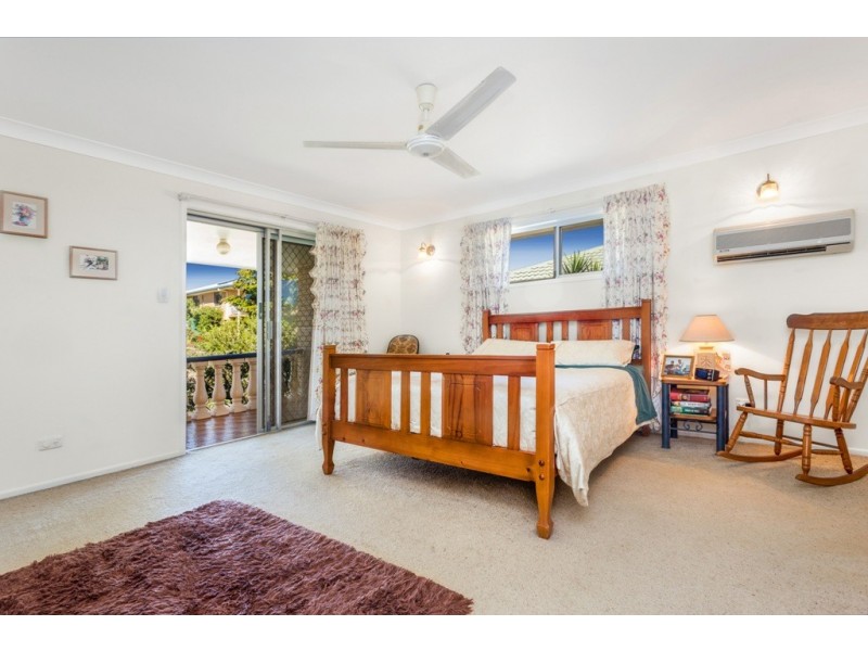 8 Falk Street, Stafford Heights QLD 4053