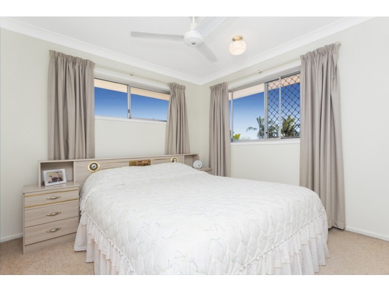 8 Falk Street, Stafford Heights QLD 4053