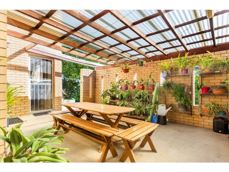 8 Falk Street, Stafford Heights QLD 4053