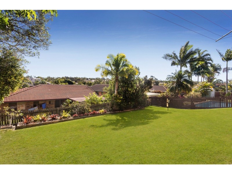 8 Falk Street, Stafford Heights QLD 4053