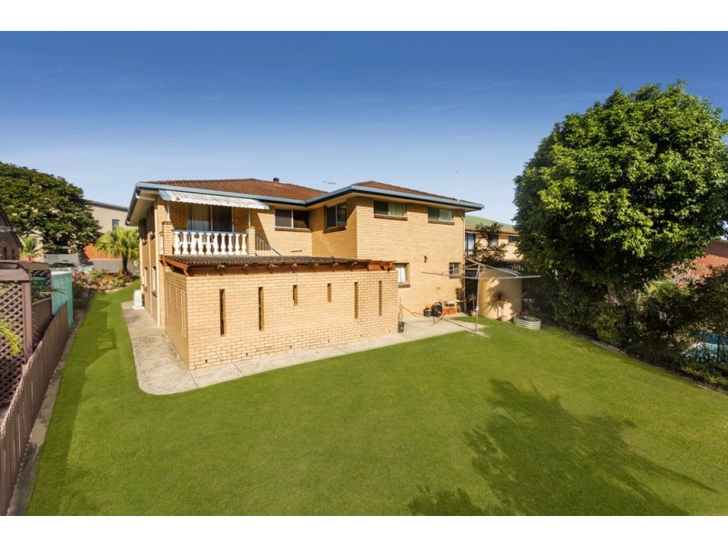 8 Falk Street, Stafford Heights QLD 4053