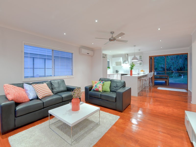 45 Landscape Street, Stafford Heights QLD 4053