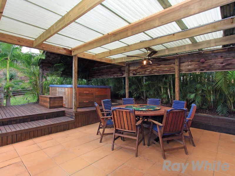 8 Gemalla Street, Stafford Heights QLD 4053