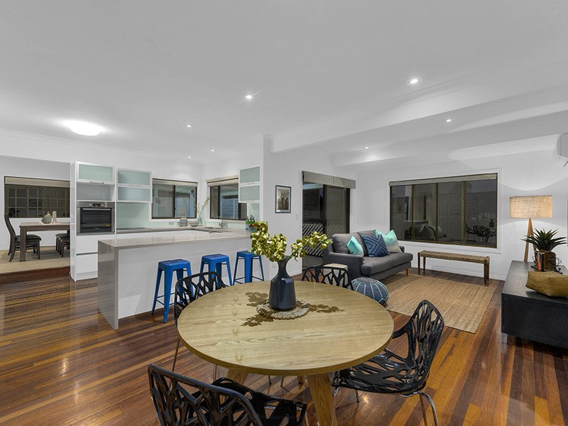 5 Bankhead Crescent, Stafford Heights QLD 4053