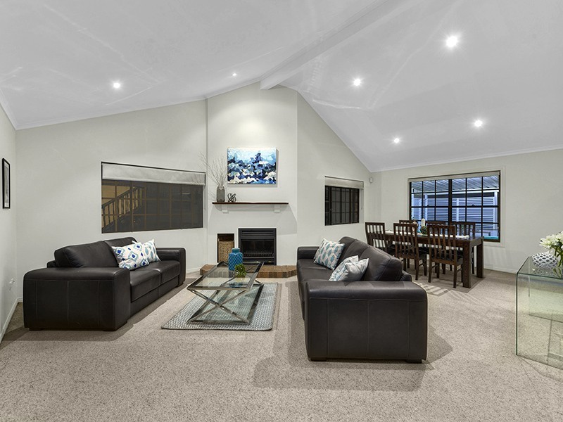 5 Bankhead Crescent, Stafford Heights QLD 4053