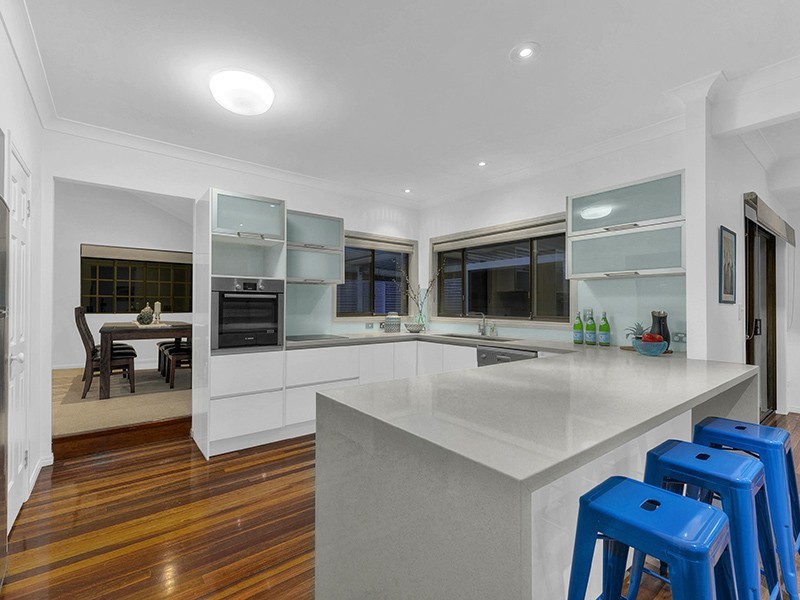 5 Bankhead Crescent, Stafford Heights QLD 4053