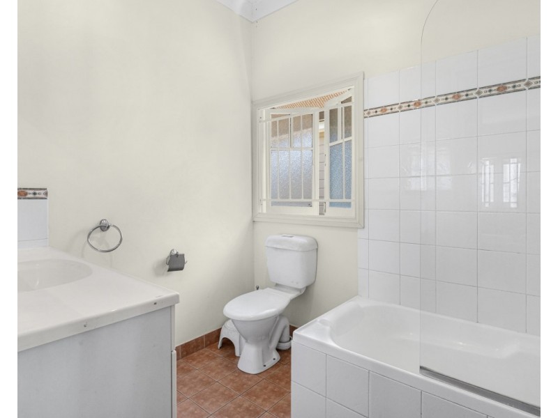 210 Thistle Street, Gordon Park QLD 4031