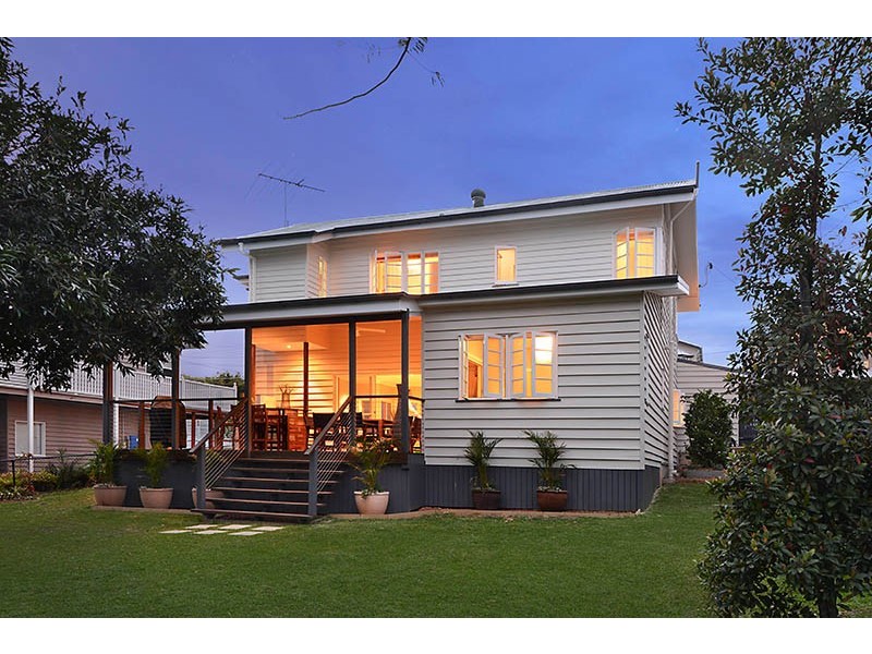 18 Gurley Street, Wavell Heights QLD 4012