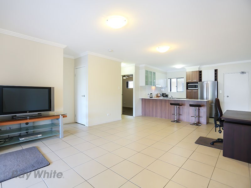 8/15 Rhodes Street, Stafford QLD 4053