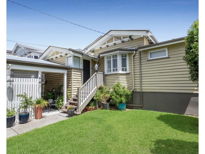 18 Ramsay Street, Kedron QLD 4031