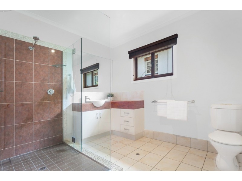 164 Shaw Road, Wavell Heights QLD 4012