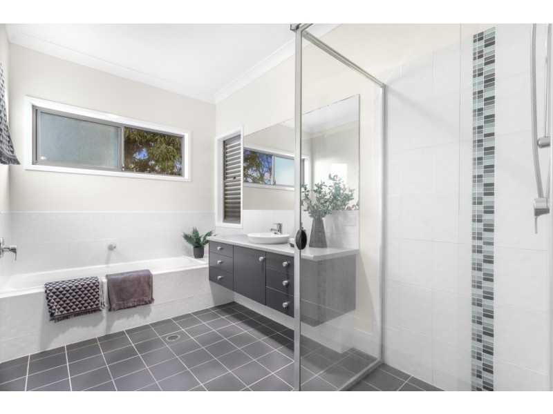 7 Tyson Street, Gordon Park QLD 4031