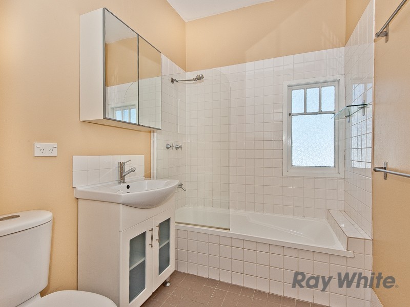 144 Gracemere Street, Grange QLD 4051