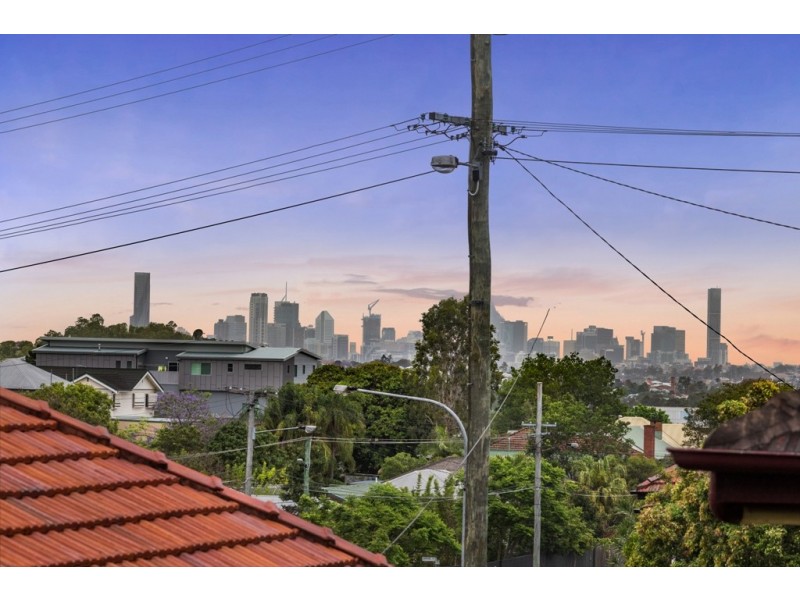 3 Wilgarning Street, Stafford Heights QLD 4053