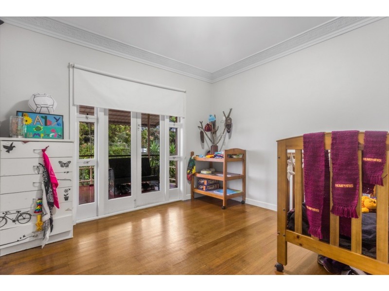 3 Wilgarning Street, Stafford Heights QLD 4053