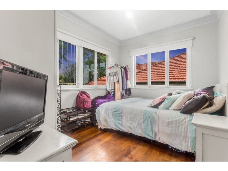 3 Wilgarning Street, Stafford Heights QLD 4053