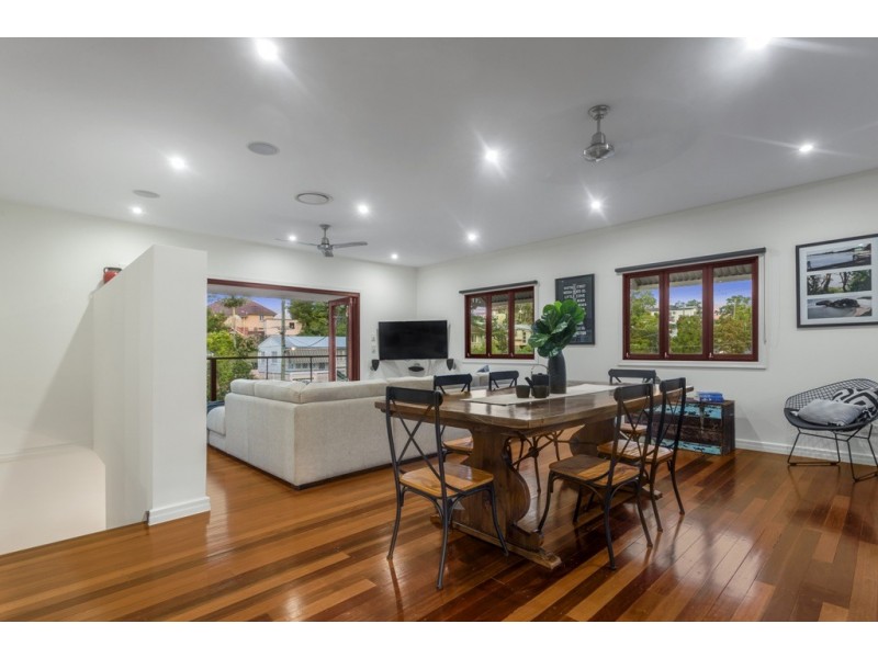 60 Wilgarning Street, Stafford Heights QLD 4053