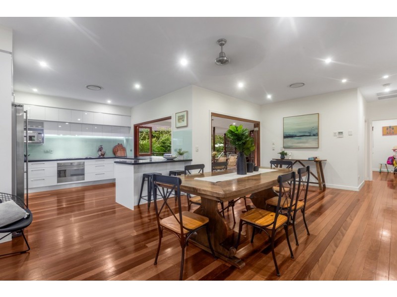 60 Wilgarning Street, Stafford Heights QLD 4053