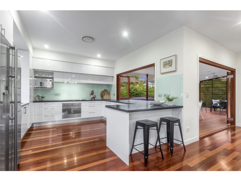 60 Wilgarning Street, Stafford Heights QLD 4053